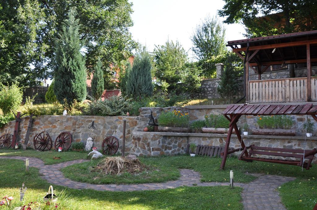 Cabana Claris Văliug Exterior photo